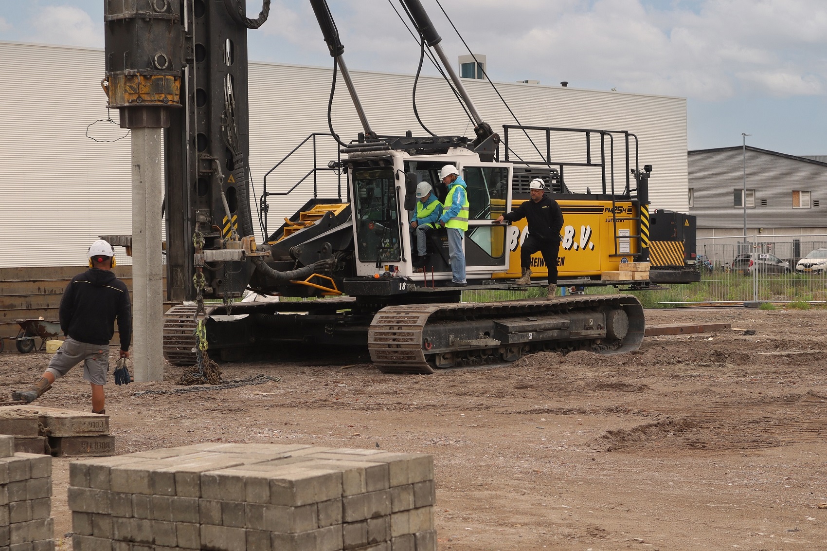 Feestelijke start bouw nieuwe locatie materieeldienst